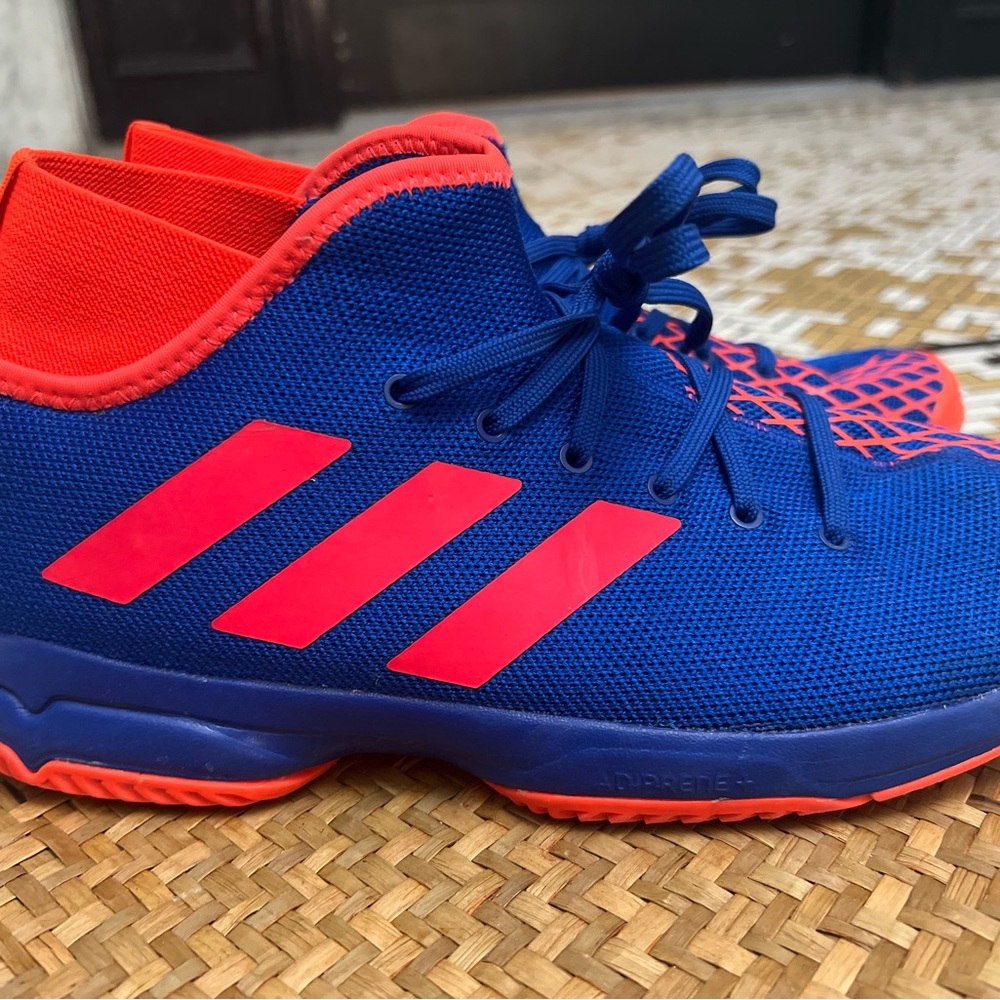 Tennis sneakers. Pre-owned Boys Adidas Tennis sneakers. Blue and Orange. Size 6.